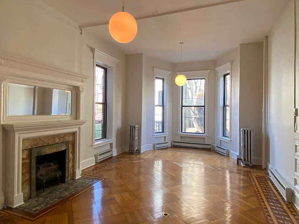 1st image of 217 Hancock St #2B
