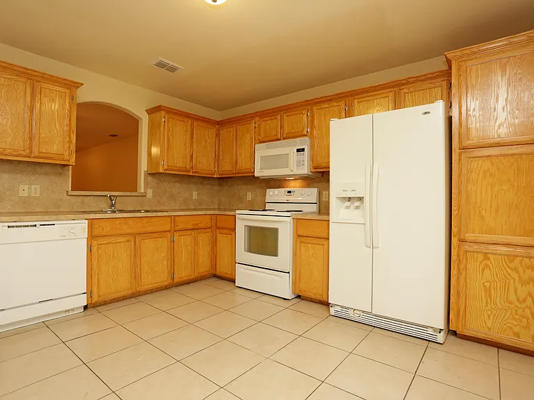 Stone Oak Townhomes — Photo 24