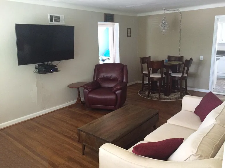 49 Brighton Way #2S — Photo 7