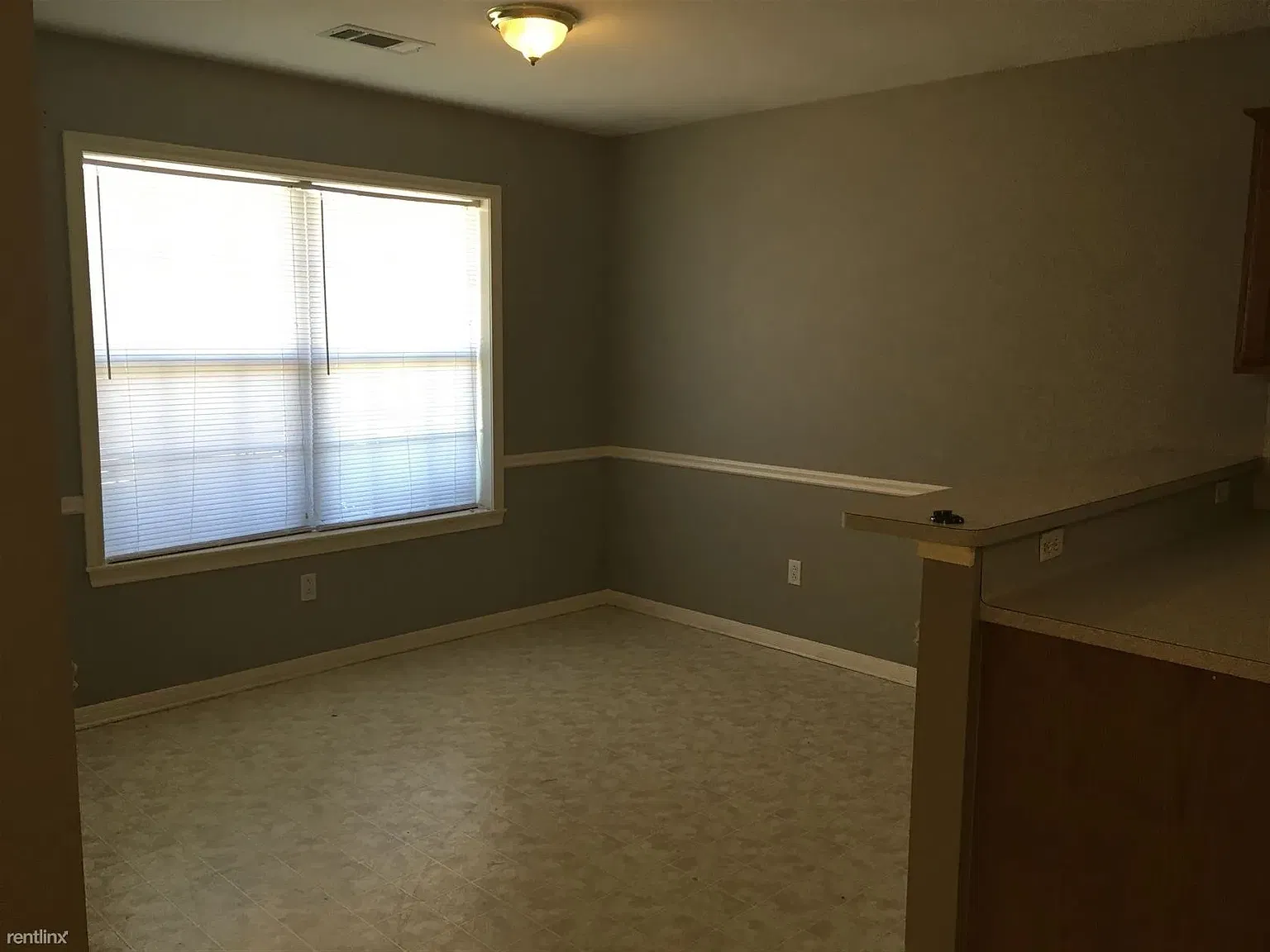 3 bed, $1,350 — Photo 4