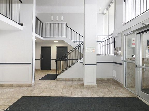 4th image of 58 Bridgeport Rd E #806