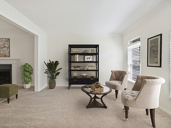 5th image of 700 Highland View Pl