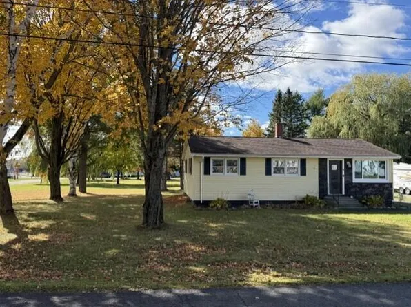 33 Ward Street, Presque Isle, ME 04769