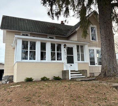 2nd image of 531 W Franklin Ave