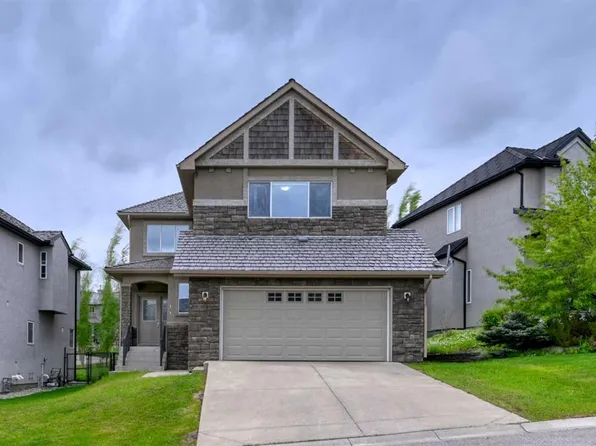 141 Royal Rdg NW, Calgary, AB T3G 0A2