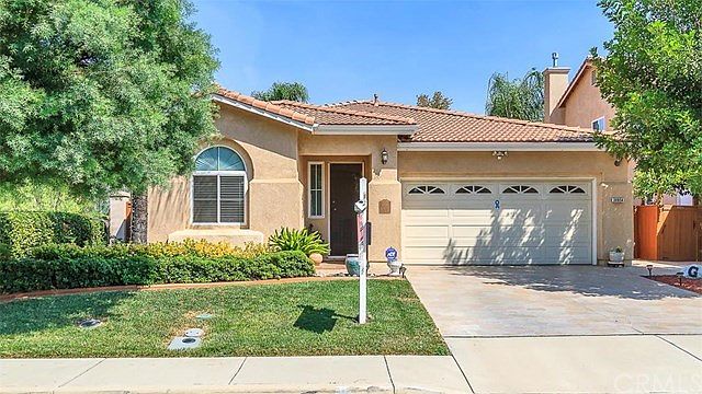 1st image of 30854 Crystalaire Dr