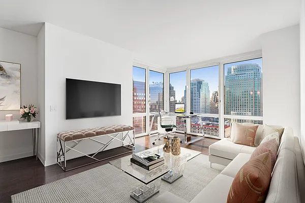 Sold by Station Cities | media 1