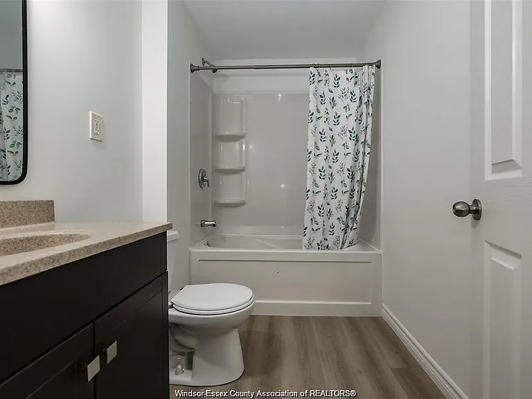 502 Josephine Ave — Photo 3
