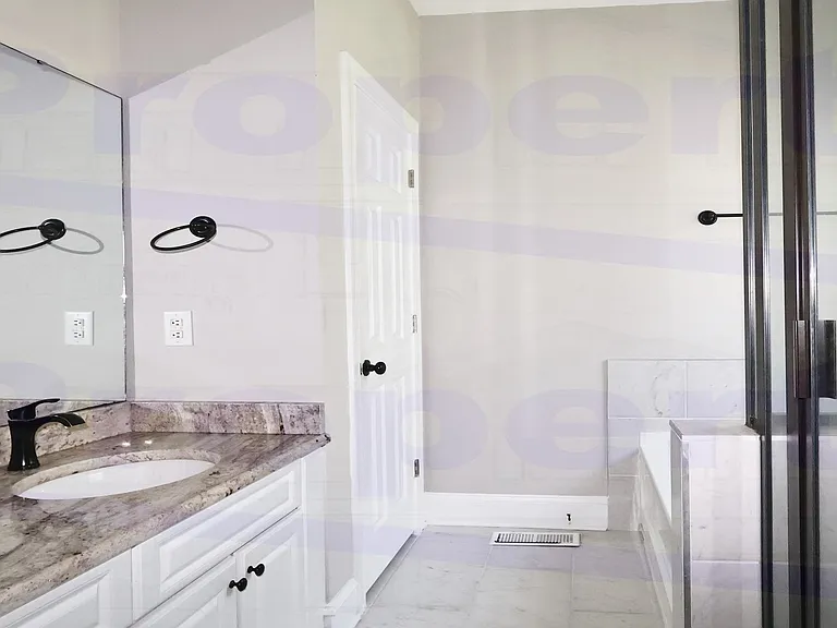 126 Linda St #A — Photo 12