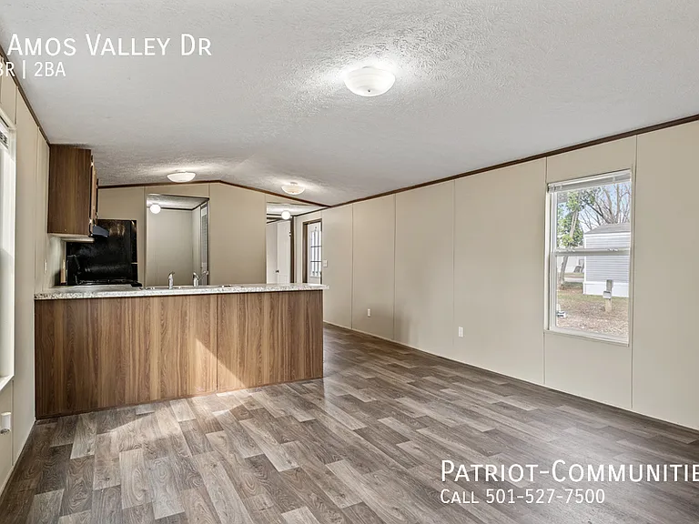 4 Amos Valley Dr — Photo 3
