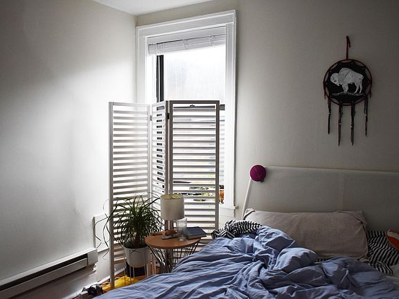 5th image of 837 N Cornelia Ave #3N
