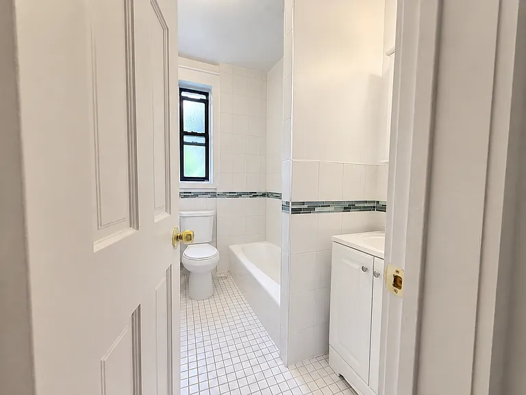 200 Sterling Pl #3D — Photo 16