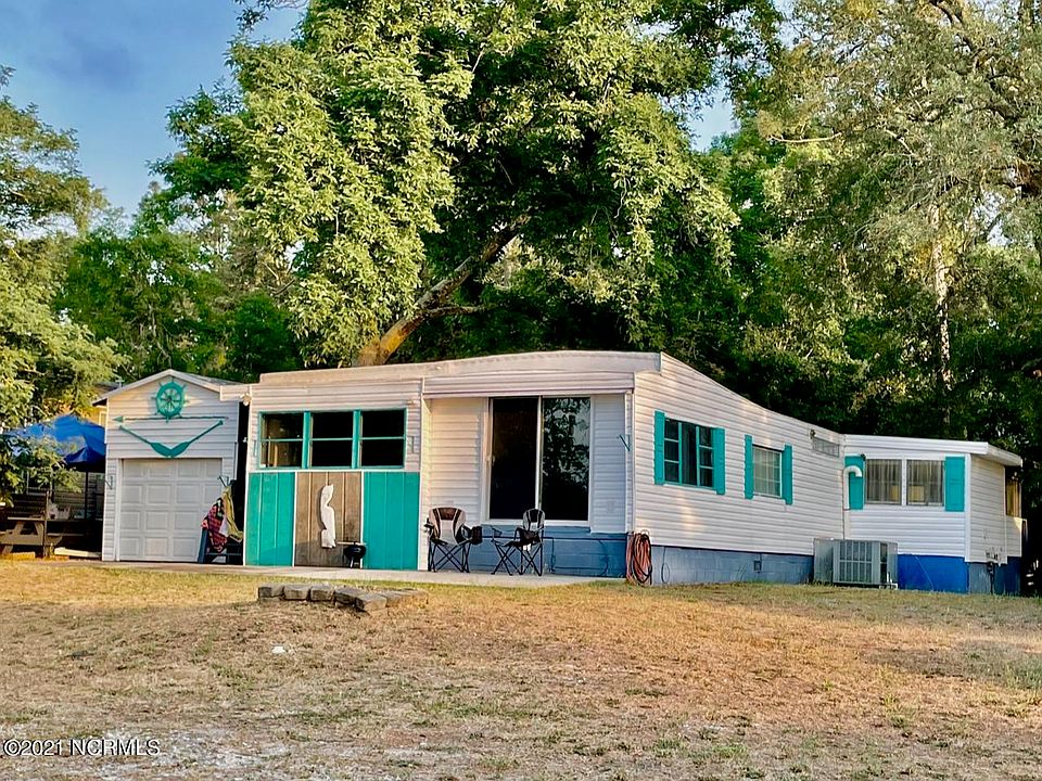 1st image of 7703 E Yacht Drive NE