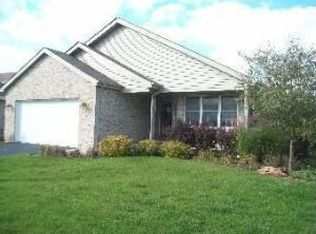 265 Woodbridge Ln, Beecher, IL 60401