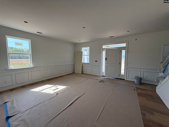 3rd image of 329 Caldon Rd