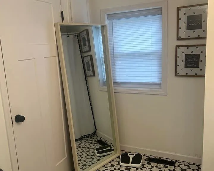 1706 W Chestnut St — Photo 6