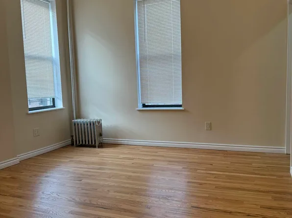 479 Ovington Avenue image 10 of 12