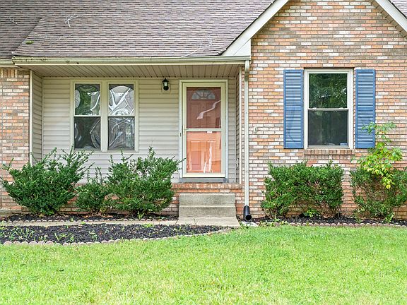 4th image of 1543 Barrywood Cir W