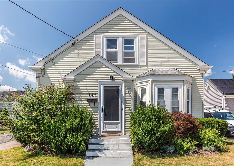 1st image of 126 Woodbury St
