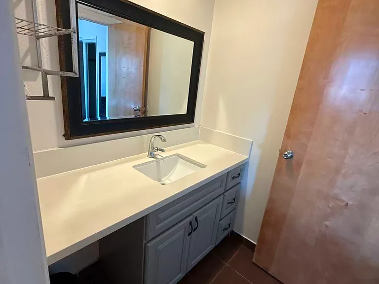1325 S Fremont Ave — Photo 4