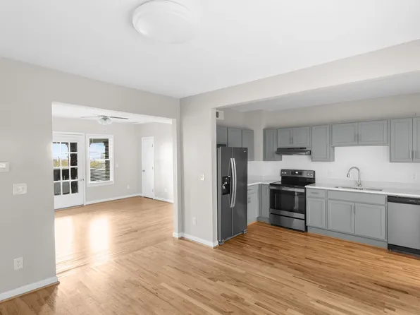 Leigh Anne, 1709 16th Ave S APT 3, Birmingham, AL 35205