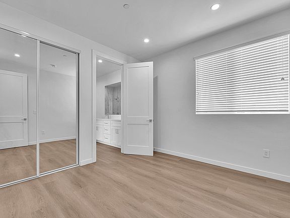 5th image of 8702 N Silver Way