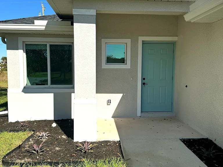 11138 Pendleton Ave — Photo 4