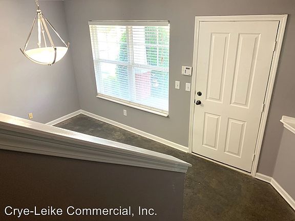 3rd image of 664 Flintlock Ct