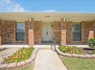 1843 Tree Line Dr, Carrollton, TX 75007