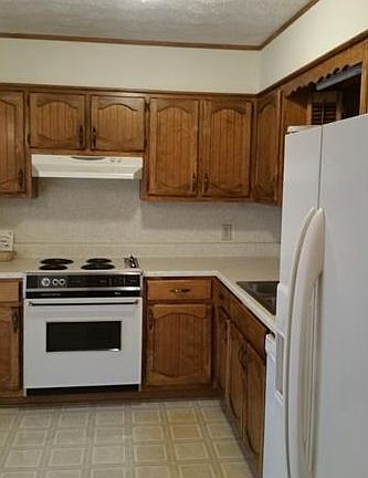 4th image of 7121 Forest Ln