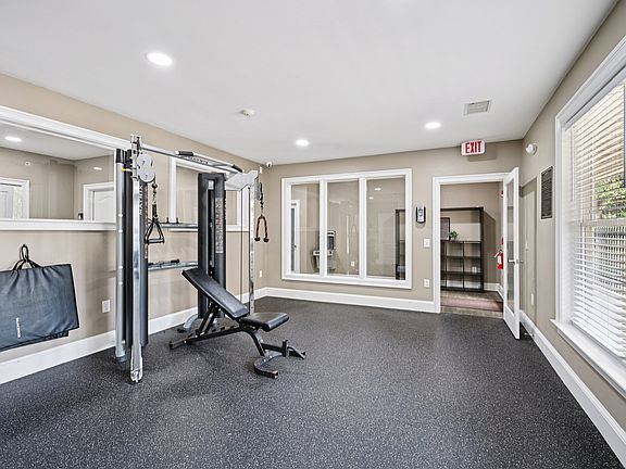5th image of 100 Cobblestone Dr #1602