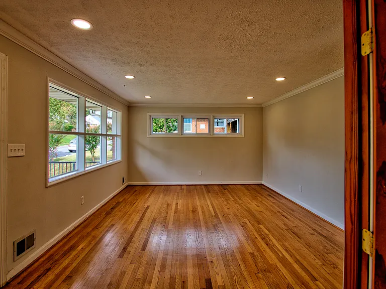505 Nassau St — Photo 5