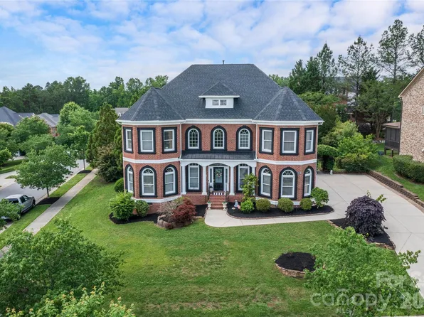14136 Shaw Dr, Huntersville, NC 28078