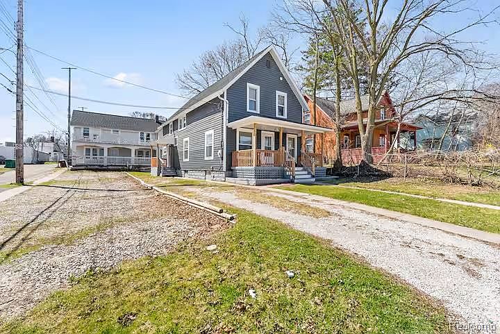 1st image of 119 Moores River Dr