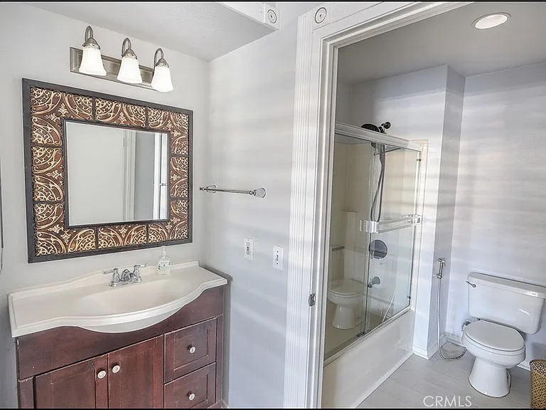 30 Corniche Dr #D — Photo 15