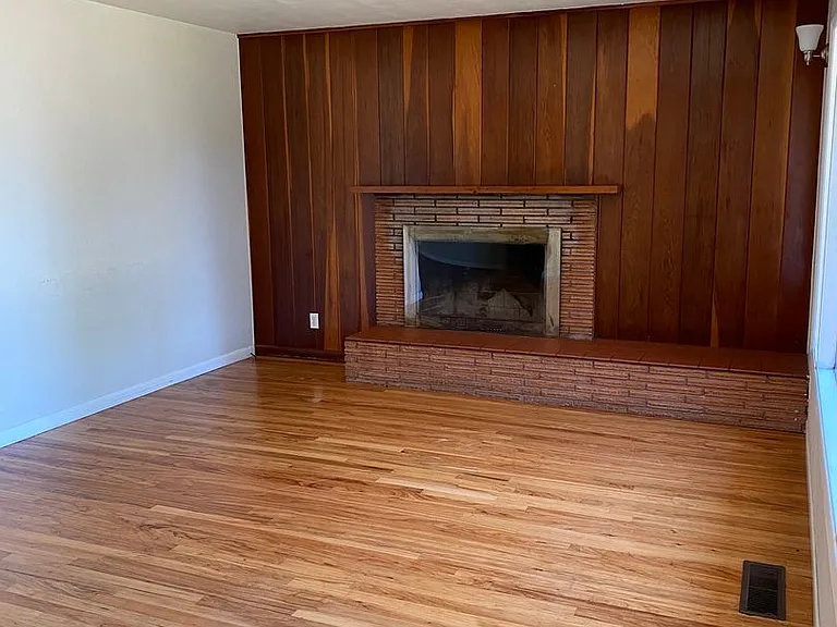 1115 NW 20th St — Photo 2