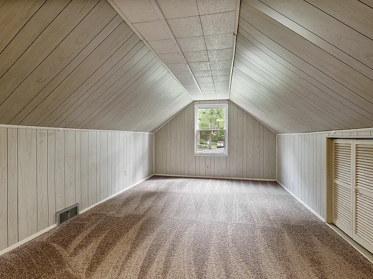 3302 S Park Rd — Photo 16