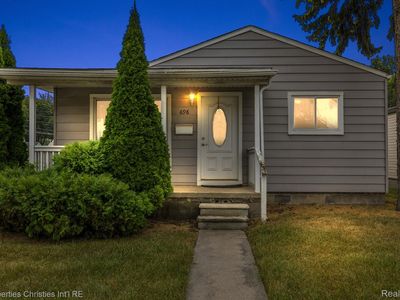 698 E Coy Ave, Hazel Park, MI, 48030