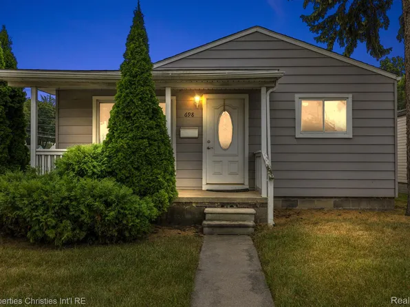 698 E Coy Ave, Hazel Park, MI 48030