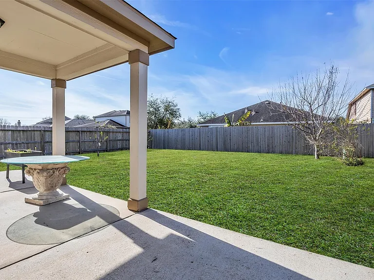 1615 Bel Riposo Ln — Photo 16