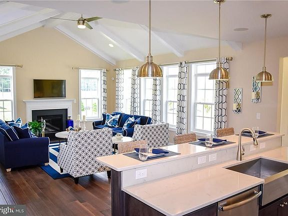 3rd image of 23710 Herring Reach Ct