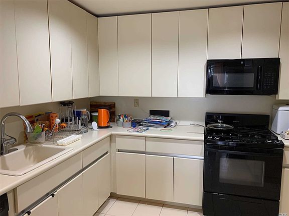 4th image of 140 Atlantic Ave #13
