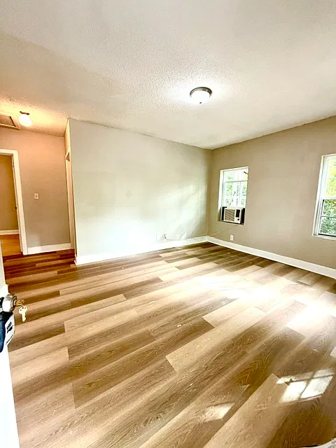 13 Kingsgate Drive - 1 — Photo 3