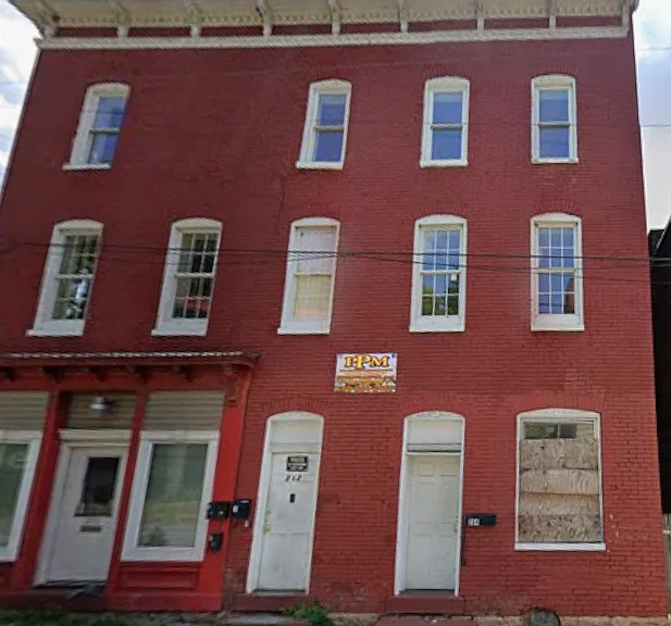 302 Columbia St #1 — Photo 1