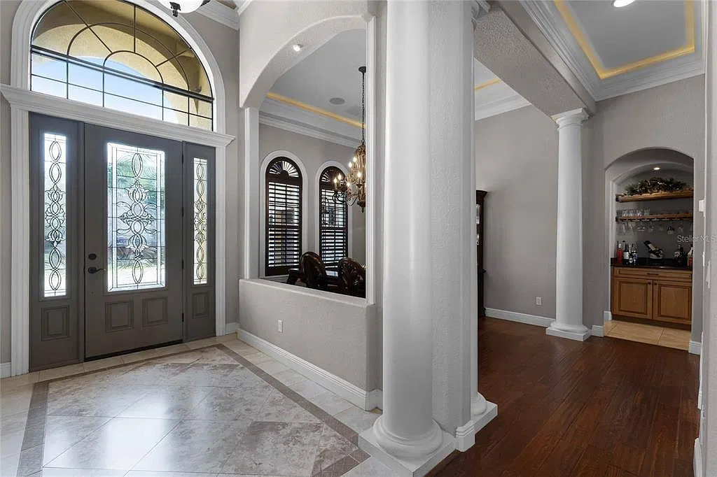 5 bed, 4.5 bath, 5932 sqft, $5,000 — Photo 3