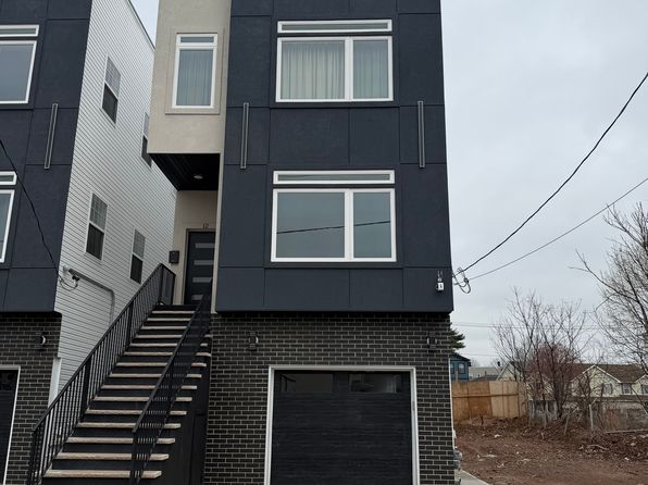 12 Nelson Pl Floor 1