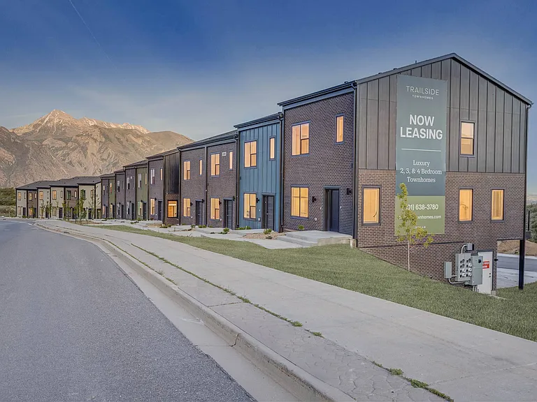 Trailside Townhomes — Photo 18