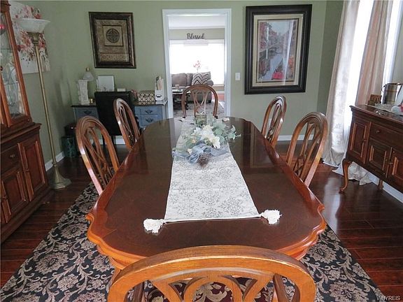 4th image of 33 Woodcrest Blvd