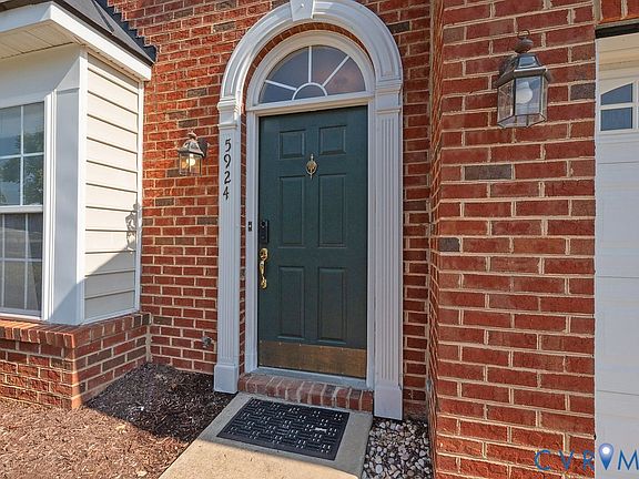 4th image of 5924 Gate House Dr