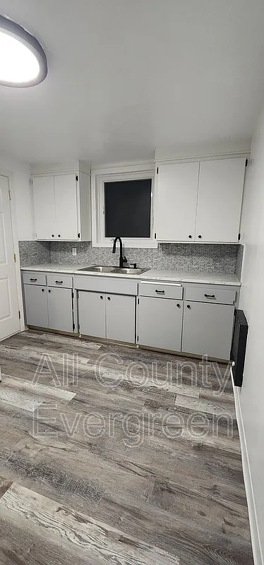 1 bed, 1.0 bath, $1,050 — Photo 4